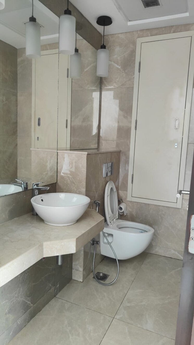 Bathroom, bombay-realty-island-city-center 3 Bedroom 2730 Sq.Ft. Apartment In Dadar East Mumbai 7784383