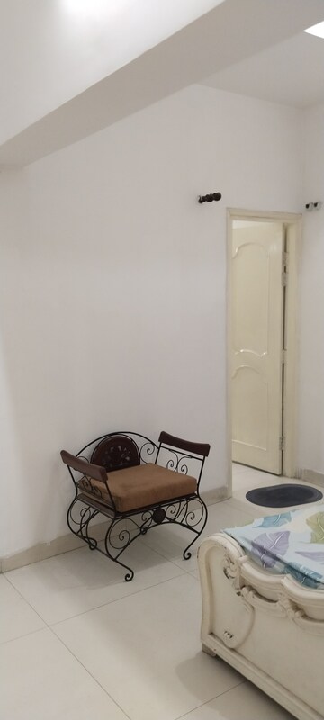 Furnished Amenities in 1.5 BHK Independent House at Gomti Nagar – for Rent