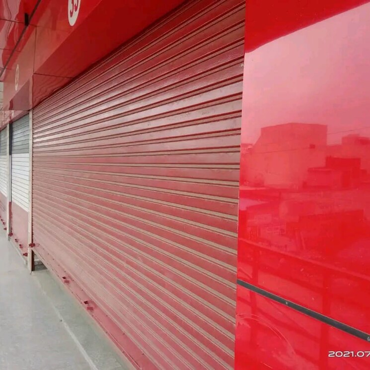 Bathroom, modipuram Commercial Shop 150 Sq.Ft. In Modipuram Meerut 7784449