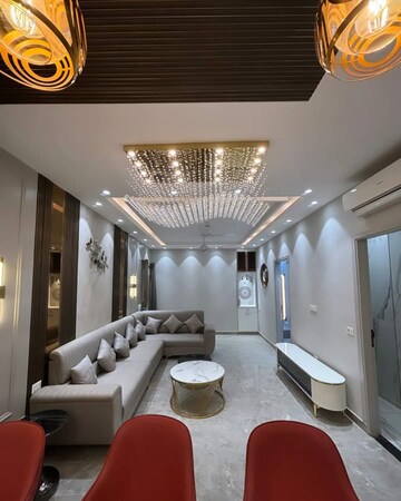 Master Bedroom in 4 BHK Builder Floor at Mahavir Enclave – for Sale