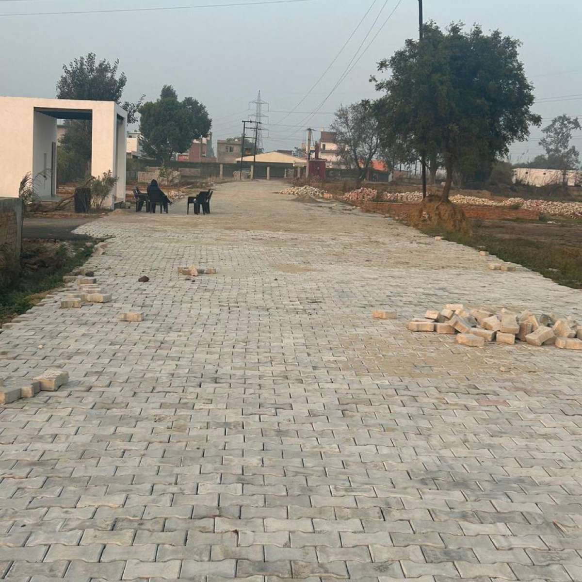 Plot For Sale in Shiv Kunj 