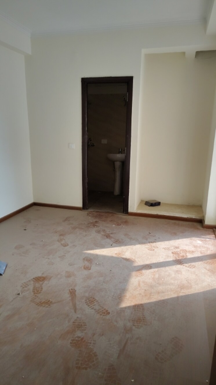 Room, amrapali-centurian-park 2.5 Bedroom 990 Sq.Ft. Apartment In Tech Zone 4 Greater Noida Greater Noida 7784598