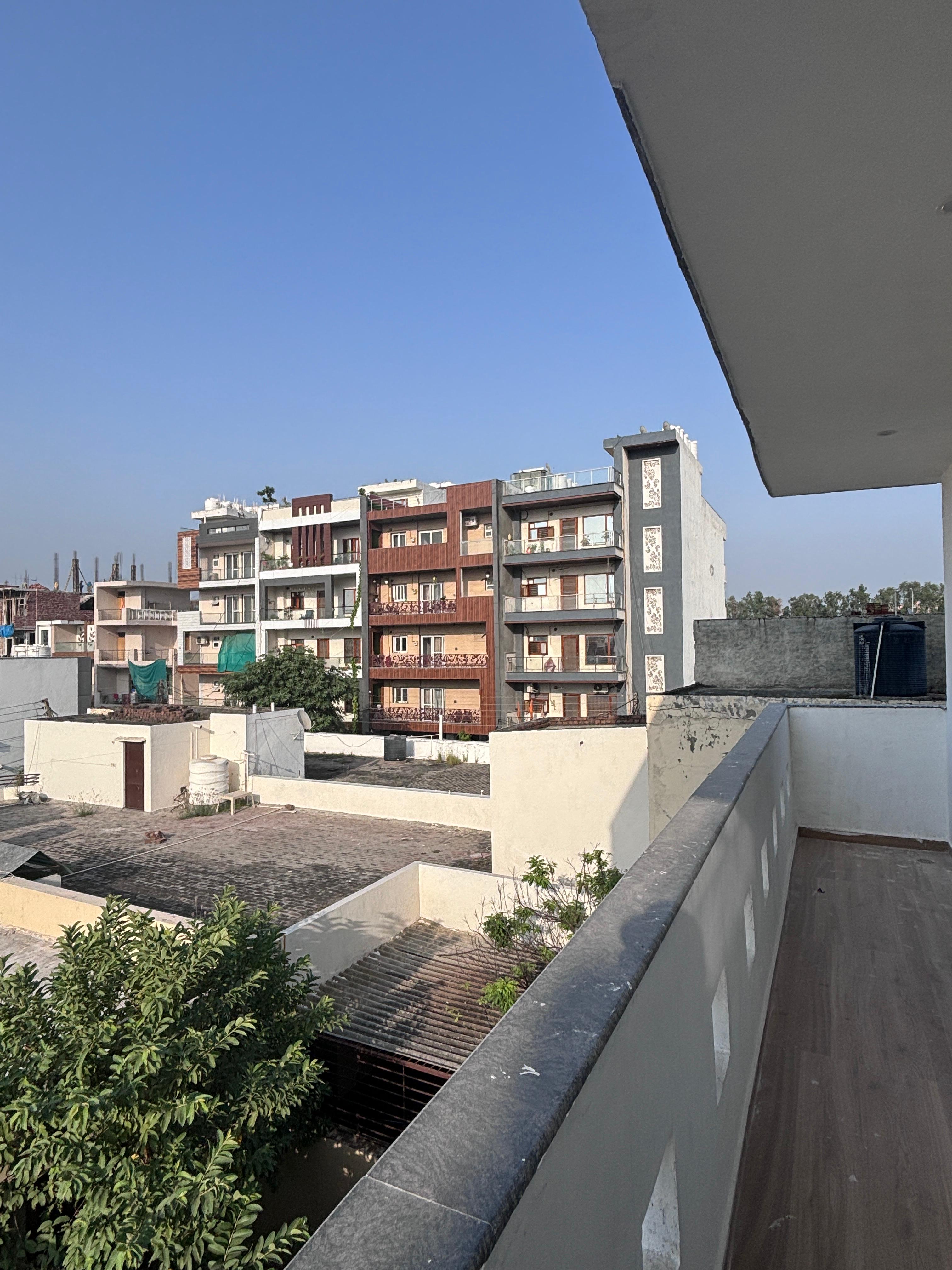 3 BHK Builder Floor For Sale in BPTP District 3