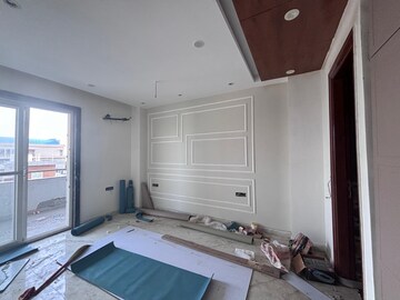 Kitchen in 3 BHK Builder Floor at BPTP District 3, Sector 85 – for Sale