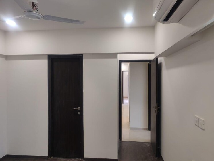 Room, dheeraj-insignia 3.5 Bedroom 1400 Sq.Ft. Apartment In Bandra East Mumbai 7785111