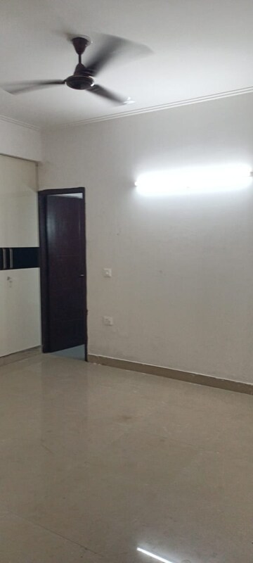 Room in 2 BHK Apartment at GH-7 Crossings Republik, Vijay Nagar – for Sale