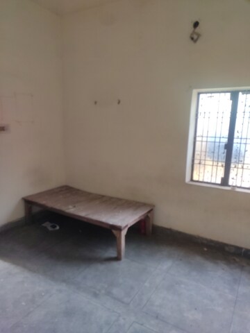 1.5 BHK Independent House For Rent in Vikas Nagar
