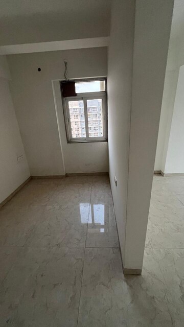 रेसिडेंशियल फ्लैट वर्ग फुट फॉर रेंट इन सुभाष नगर मुंबई  7785251