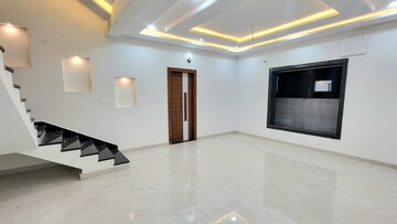 Room in 4 BHK Villa at Kapra – for Sale