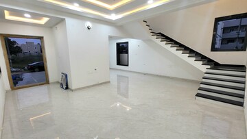 Room in 4 BHK Villa at Kapra – for Sale