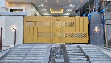 Master Bedroom in 4 BHK Villa at Kapra – for Sale