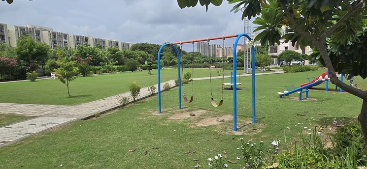 Garden, wave-floors 2.5 Bedroom 1284 Sq.Ft. Apartment In Mahurali Ghaziabad 7785776