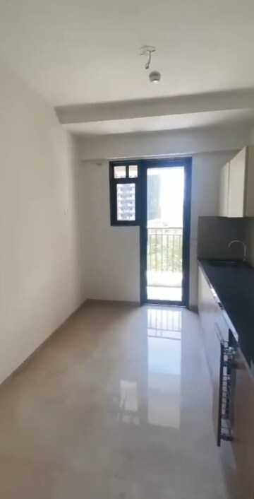 1 BHK Apartment For Rent in Lodha Casa Maxima, Mira Road East