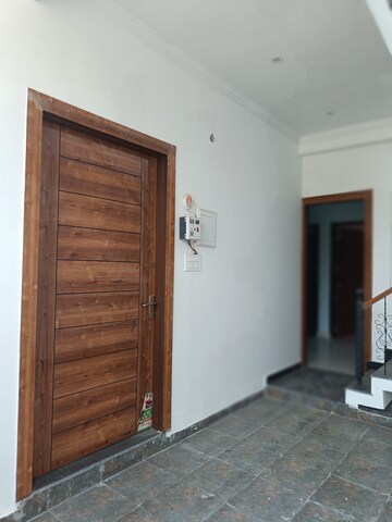 Room in 2 BHK Villa at Sushant Golf City – for Sale