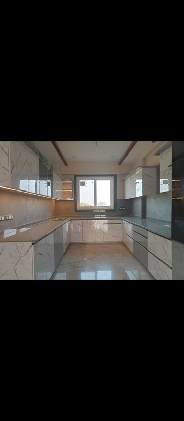 Kitchen in 4 BHK Builder Floor at Sector 16 – for Sale