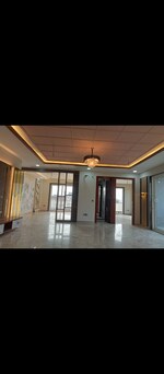 4 BHK + Pooja Room,Servant Room 3150 Sq.Ft. Builder Floor in Sector 16
