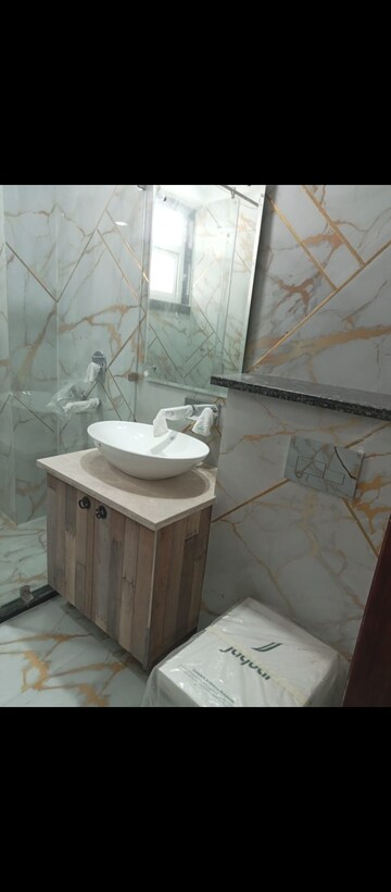 Bathroom in 4 BHK Builder Floor at Sector 16 – for Sale