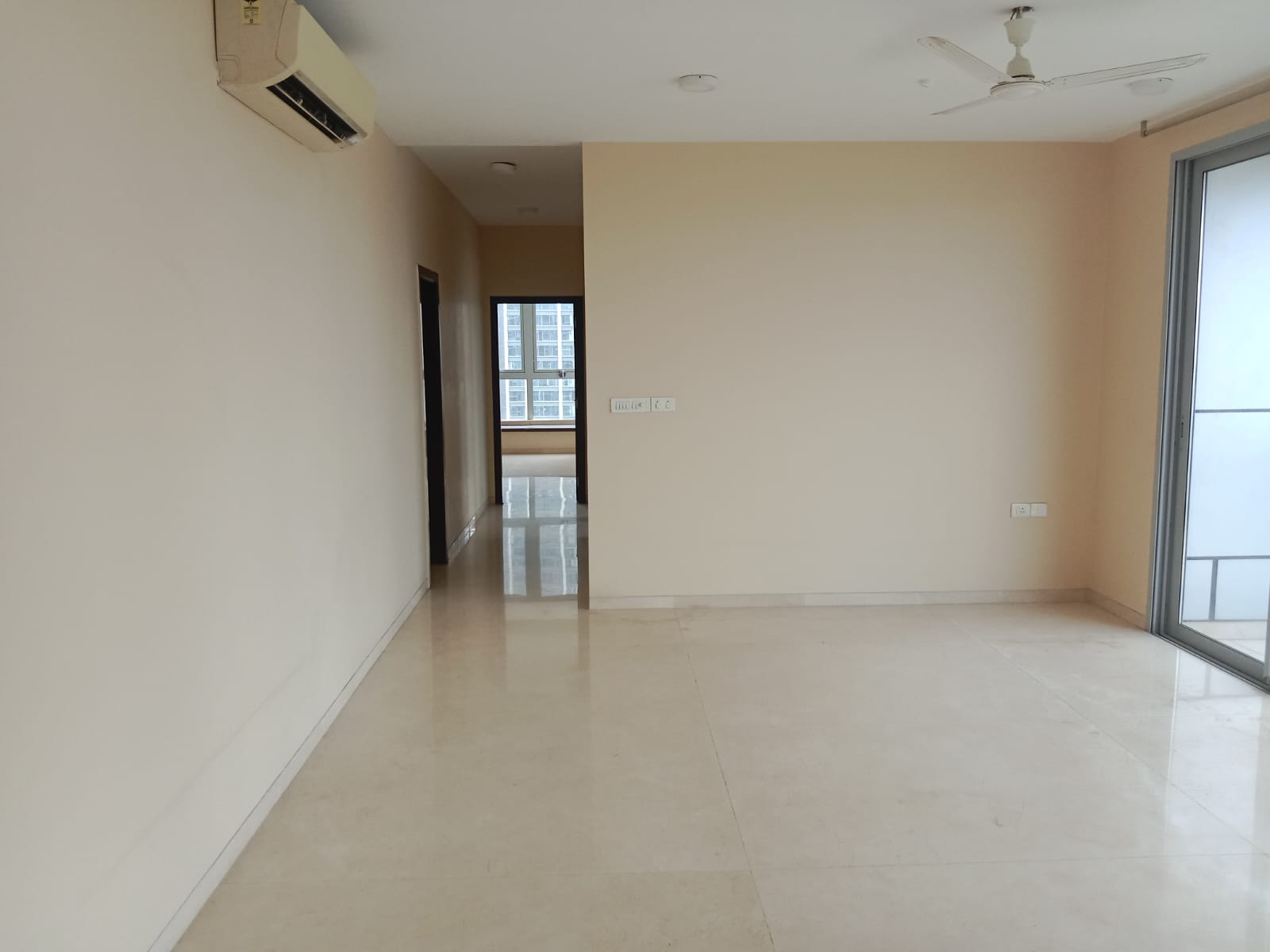 3 BHK Apartment For Rent in Oberoi Realty Exquisite Goregaon East Mumbai  7786162