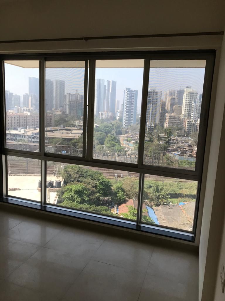 2 BHK Apartment फॉर रेंट इन Aspen Park Goregaon East Mumbai  7786276