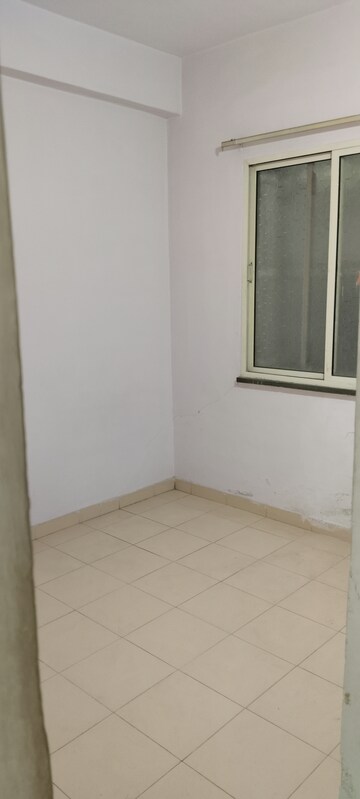 Room in 1.5 BHK Builder Floor at Vastrapur – for Sale
