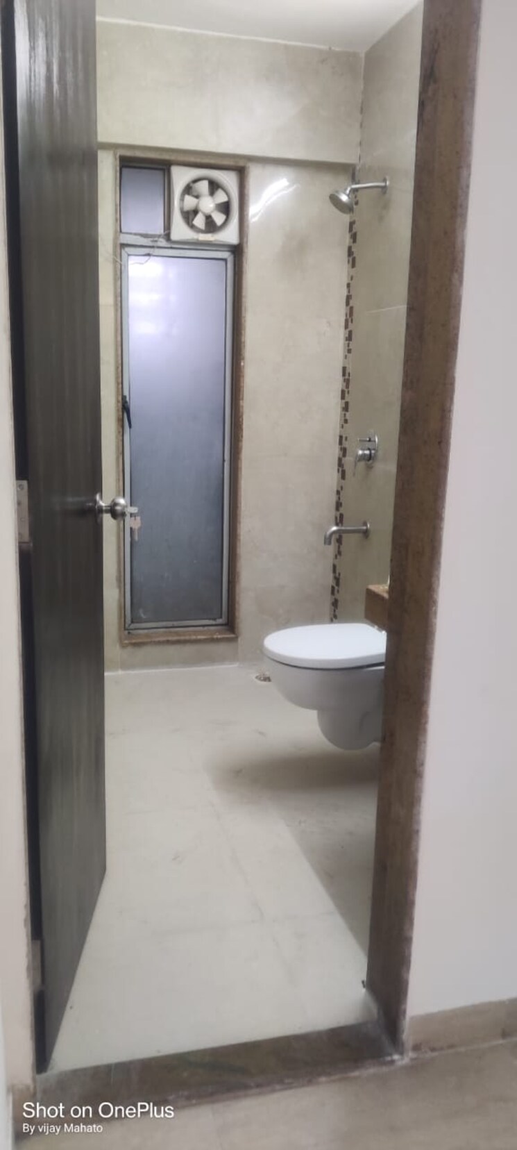 Bathroom, hdil-metropolis-residences 3 Bedroom 1631 Sq.Ft. Apartment In Andheri West Mumbai 7786444