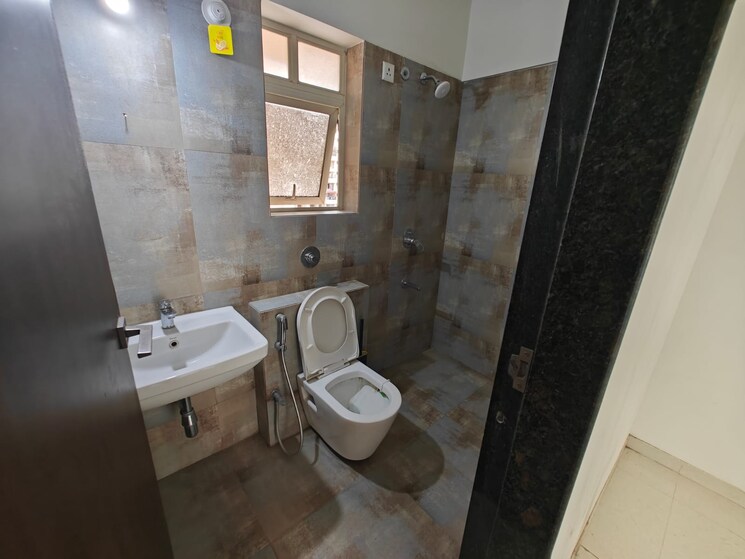 Bathroom, puranik-abitante 1 Bedroom 500 Sq.Ft. Apartment In Bavdhan Pune 7786484