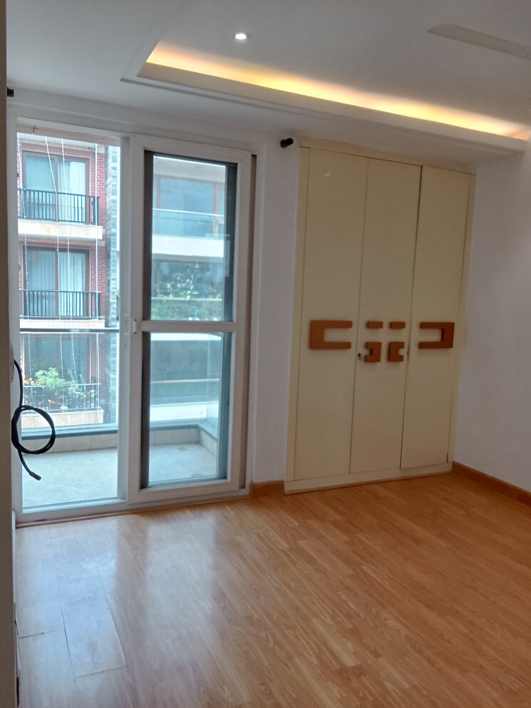 Room, green park 4 Bedroom 2700 Sq.Ft. Builder Floor In Green Park Delhi 7786540