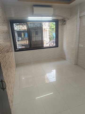 Room in 3 BHK Apartment at Mahavir Niwas, Nerul Sector 21 – for Rent