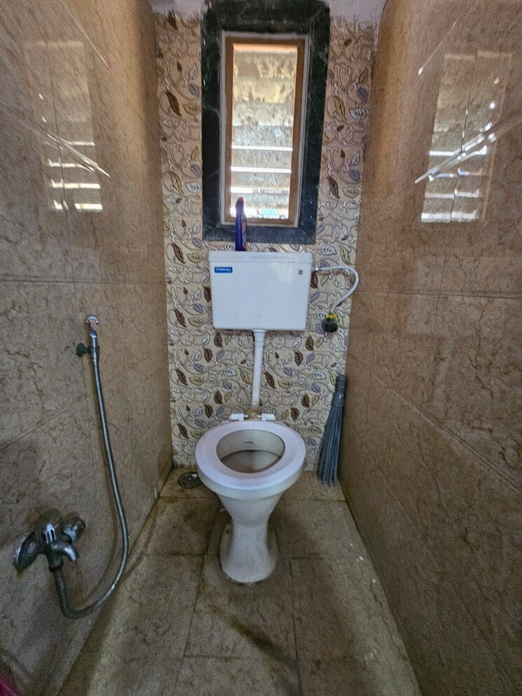 Bathroom, sector 16 kopar khairane 4 Bedroom 2000 Sq.Ft. Villa In Sector 16 Kopar Khairane Navi Mumbai 7786848