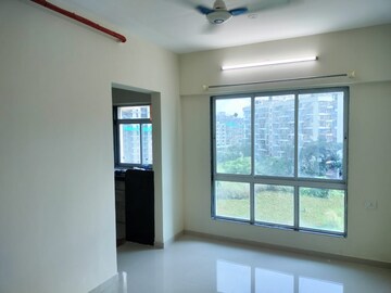 Room in 1 BHK Apartment at Vinay Unique Avenue 210, Nalasopara West – for Sale