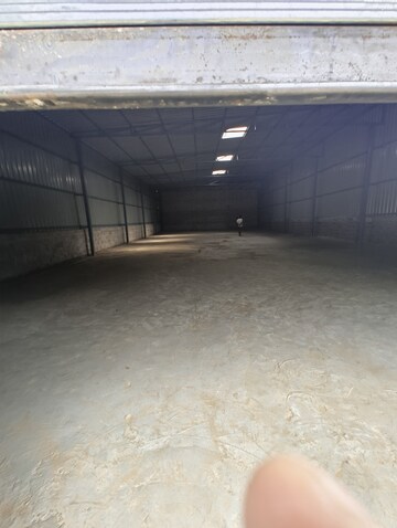 Parking in  Warehouse at Mansarovar – for Rent