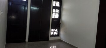 Furnished Amenities in 3.5 BHK Builder Floor at Sector 16 – for Sale