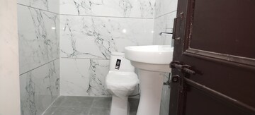 Bathroom in 3.5 BHK Builder Floor at Sector 16 – for Sale