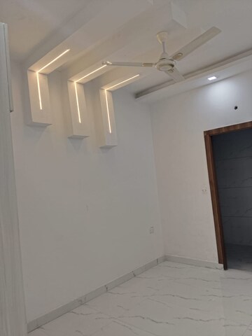 Room in 3 BHK Builder Floor at Upsidc Site B – for Sale