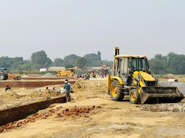  Plot – Exterior View View at Sultanpur Road - for Sale