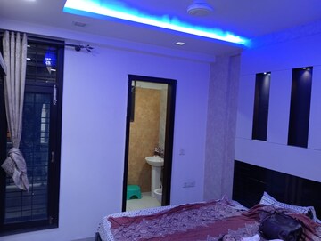 Building Lobby in 3 BHK Builder Floor at Niti Khand – for Sale