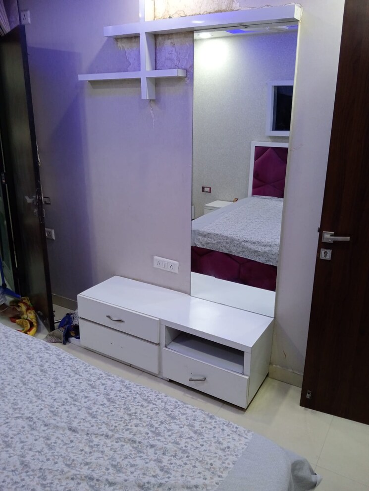 Bathroom, niti khand 3 Bedroom 1450 Sq.Ft. Builder Floor In Niti Khand Ghaziabad 7787262