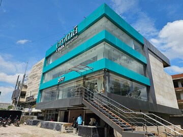  Shop – Exterior View View at Yards Arcadium One, Vrindavan Yojna - for Sale