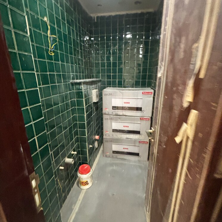 Balcony, hauz khas 3 Bedroom 2250 Sq.Ft. Builder Floor In Hauz Khas Delhi 7787383