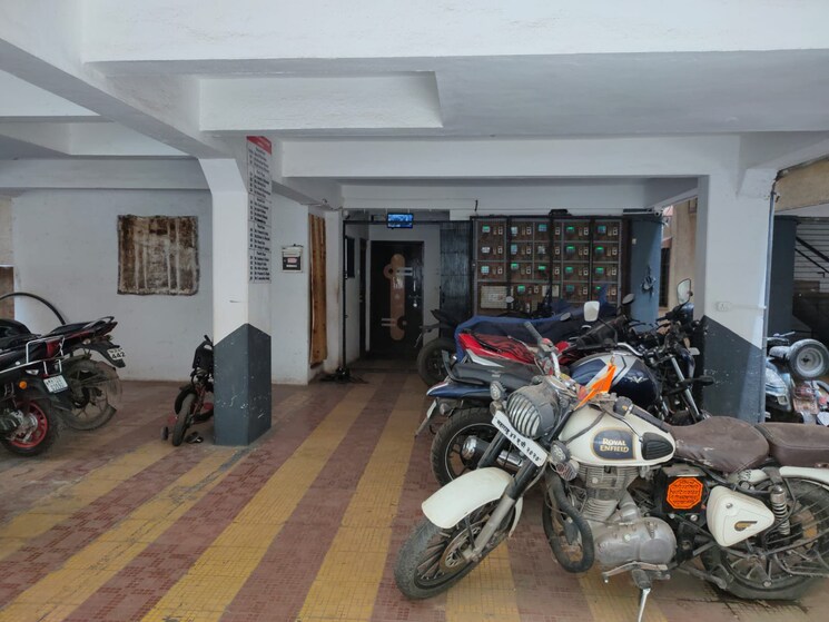  Parking, koregaon park annexe 1 Bedroom 350 Sq.Ft. Apartment In Koregaon Park Annexe Pune 7787511