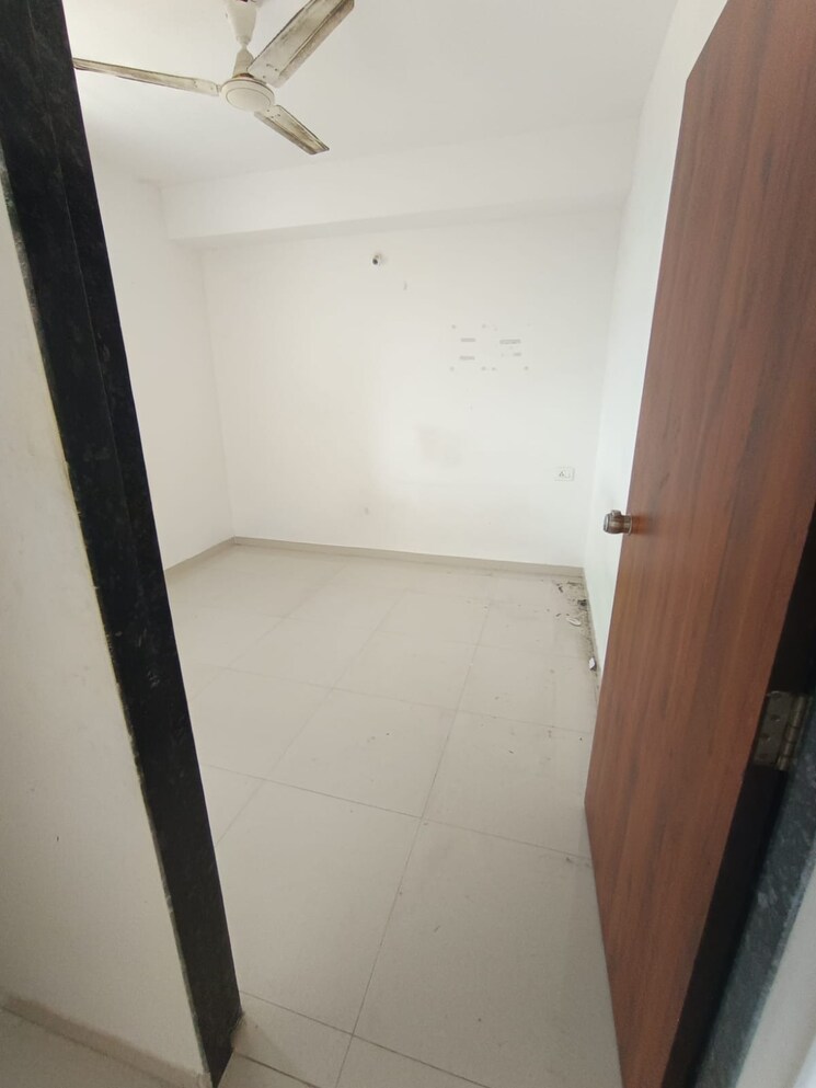 Bathroom, vision-pearl-residency-hadapsar 1 Bedroom 365 Sq.Ft. Apartment In Hadapsar Pune 7787545