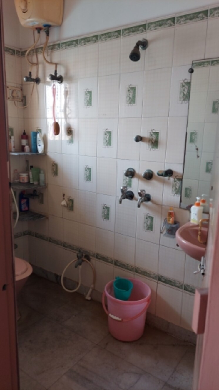 Bathroom, angel-tower 3.5 Bedroom 1543 Sq.Ft. Apartment In Salt Lake City Kolkata 7787627