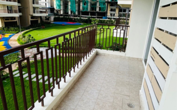 3.5 BHK Apartment For Sale in Ajnara Le Garden, Panchsheel Green