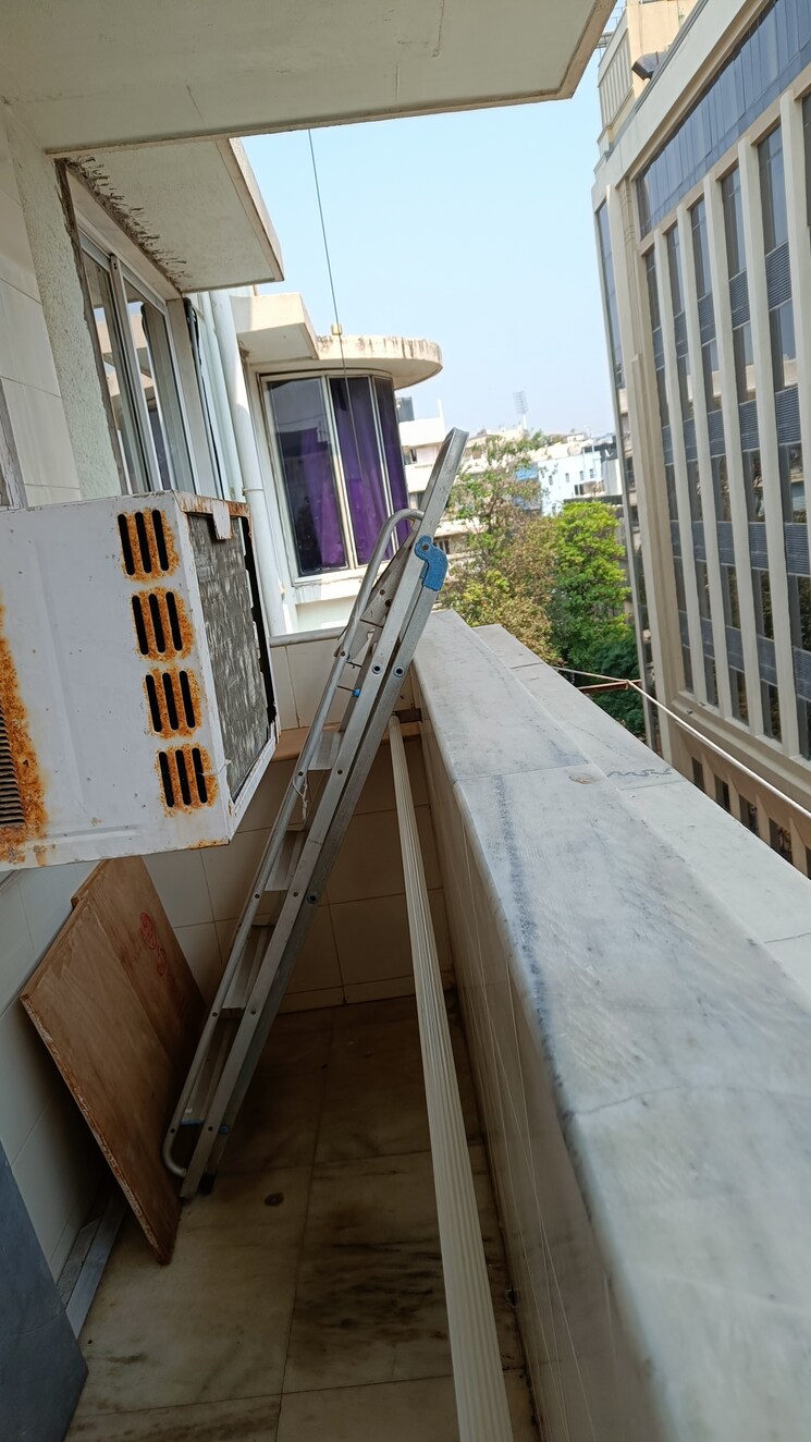 Balcony, marine drive 2 Bedroom 950 Sq.Ft. Apartment In Marine Drive Mumbai 7787692