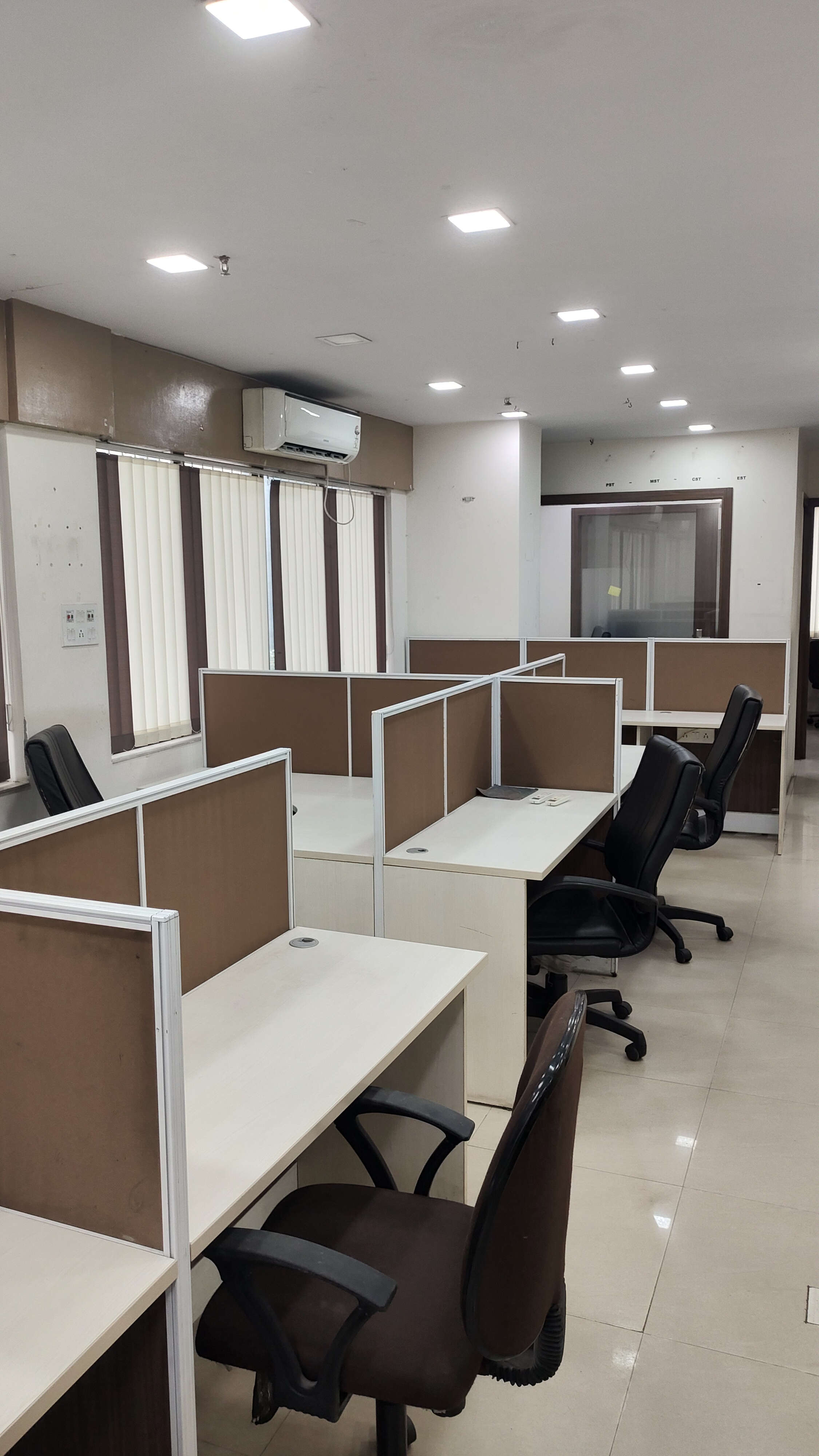 Commercial Office Space 1260 Sq.Ft. For Rent in Salt Lake City Kolkata  7787875