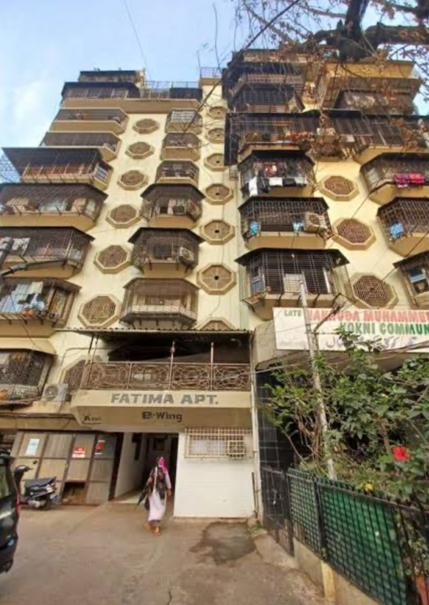 2 BHK + Pooja Room Apartment For Sale in Fatima Apartment 