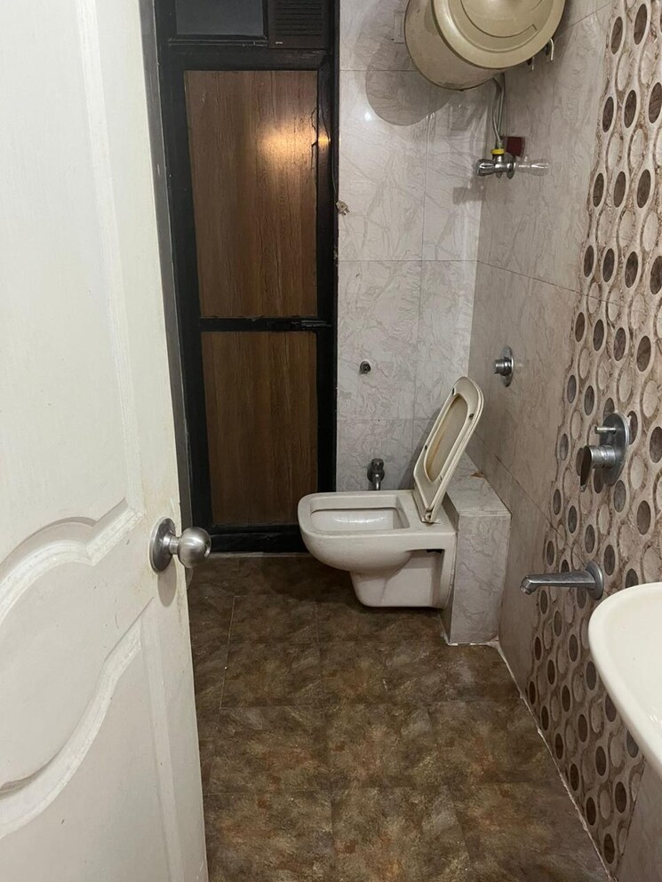 Bathroom, mm-spectra 2 Bedroom 626 Sq.Ft. Apartment In Chembur Mumbai 7787936