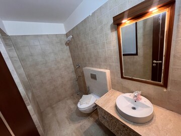 Bathroom in 6+ BHK Independent House at RWA Apartments Sector 47, Sector 47 – for Sale
