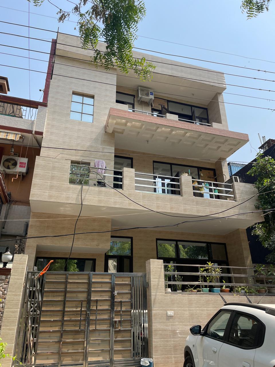 6 BHK + Pooja Room Independent House For Sale in RWA Apartments Sector 47