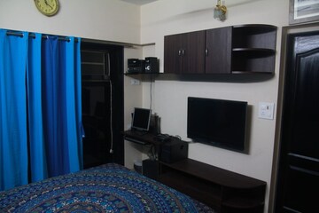 Bedroom in 3 BHK Apartment at Mayfair Housing Hillcrest, Vikhroli West – for Sale
